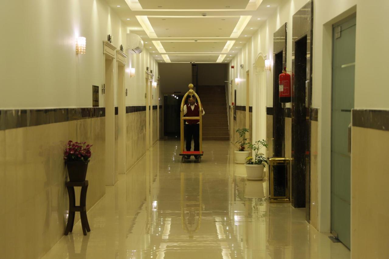 Asfar Suites Shaqra Luaran gambar